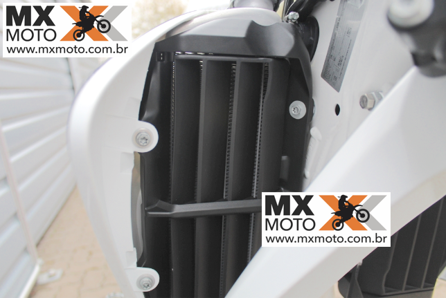 Protetor Radiador Frontal Original KTM SX/SXF/XCF 16 a 22 - EXC/EXCF 17 a 23 - HUSQVARNA TC/FC 16 a 22 - FE/TE 17 a 23  -  GAS GAS 21 a 23 - 79635936044