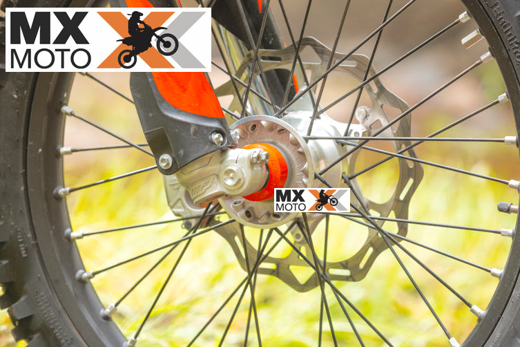 Conjunto de Tampas de Proteção do Rolamento da Roda Dianteira Original KTM / HUSQVARNA - 79609915000EB